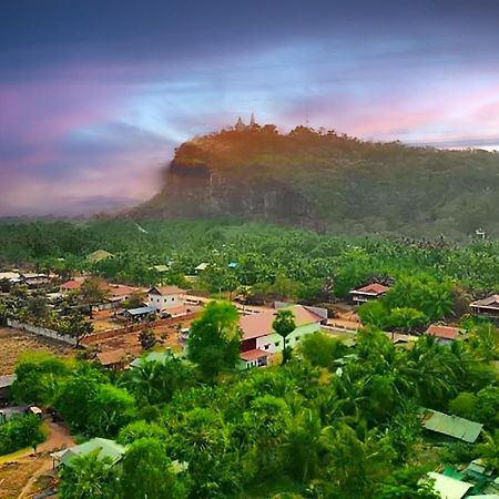 Family Batcave Homestay Батамбанг Екстериор снимка